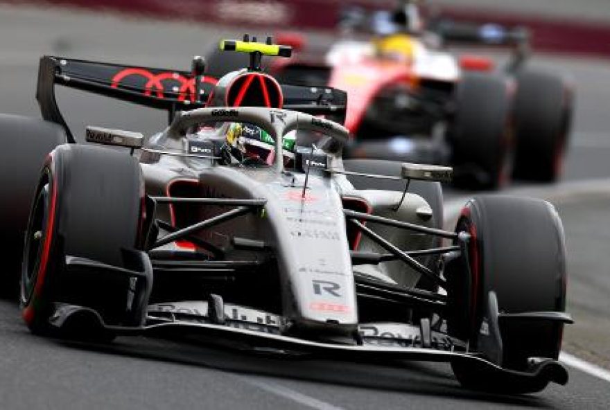 problema-no-motor-nao-impede-bortoleto-de-largar-em-10o-na-estreia-da-f1 problema-no-motor-nao-impede-bortoleto-de-largar-em-10o-na-estreia-da-f1