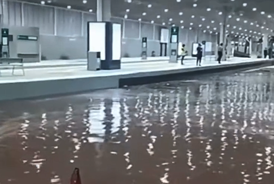 problemas-de-drenagem-expostos-pelo-temporal-no-terminal-praca-da-biblia-em-goiania