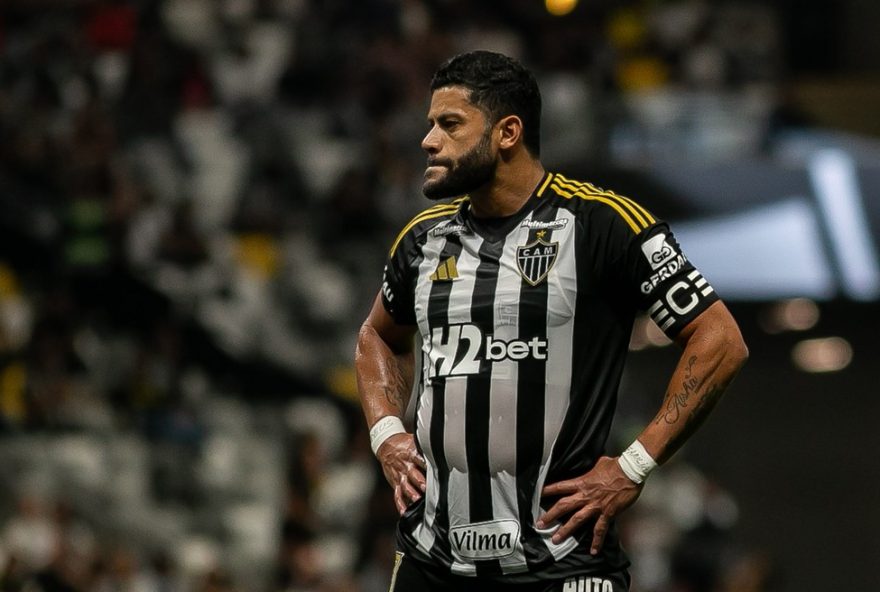 problemas-musculares-preocupam-no-atletico-mg3A-hulk-e-cuello-em-destaque