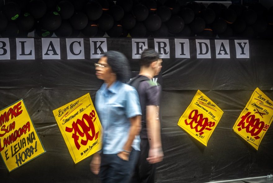 procon-caruaru-da-dicas-para-proteger-consumidores-na-black-friday3A-evite-golpes-e-compras-por-impulso