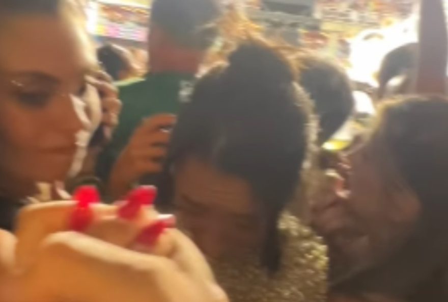 procon-determina-ressarcimento-a-clientes-do-camarote-rio-praia-por-superlotacao-e-bebidas-quentes.-influenciadora-relata-perrengue procon-determina-ressarcimento-a-clientes-do-camarote-rio-praia-por-superlotacao-e-bebidas-quentes.-influenciadora-relata-perrengue