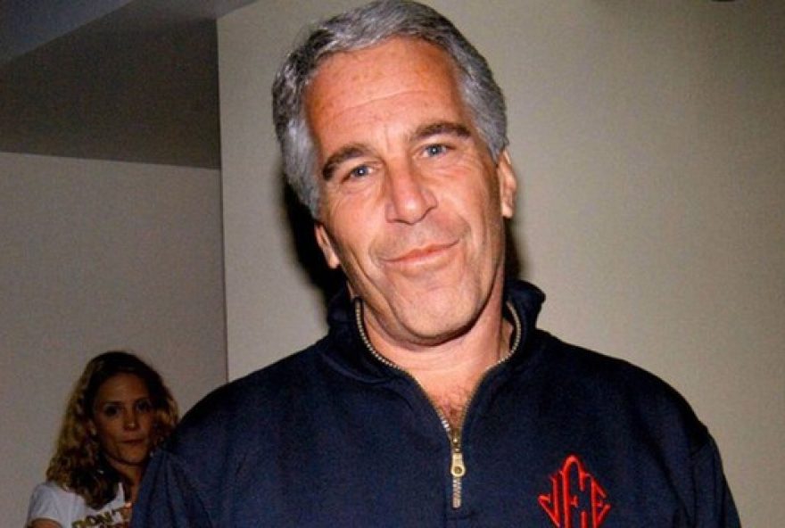 procuradoria-de-paris-investiga-possiveis-crimes-de-cidadaos-franceses-ligados-a-epstein procuradoria-de-paris-investiga-possiveis-crimes-de-cidadaos-franceses-ligados-a-epstein