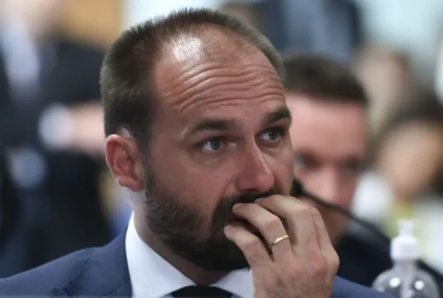 procuradoria-geral-da-fazenda-inclui-eduardo-bolsonaro-na-divida-ativa-da-uniao