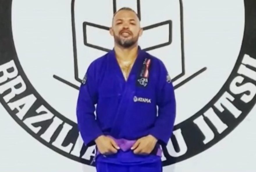 professor-de-jiu-jitsu-morre-atropelado-em-santa-cruz-cabralia3A-autor-do-acidente-foge-do-local.-comocao-na-cidade-e-busca-por-justica