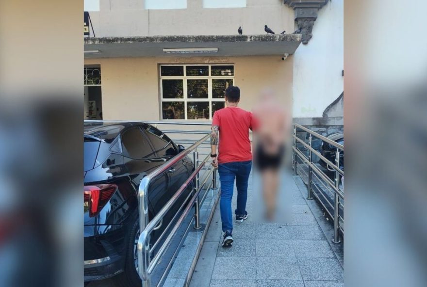 professor-e-preso-por-abusar-sexualmente-de-alunos-em-troca-de-dinheiro3A-importancia-da-denuncia-e-combate-a-violencia professor-e-preso-por-abusar-sexualmente-de-alunos-em-troca-de-dinheiro3A-importancia-da-denuncia-e-combate-a-violencia