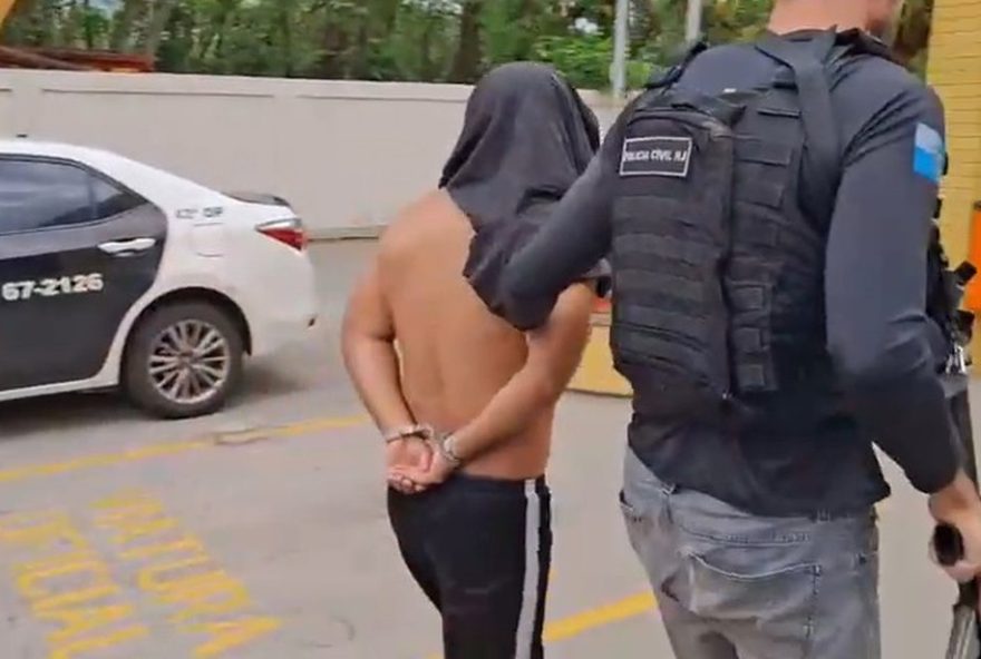 professor-e-preso-por-estupro-em-escola-apos-denuncias-de-assedio