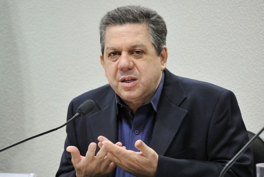 professor-pasquale-e-convidados-discutem-letras-da-mpb-em-evento-gratuito-em-avare