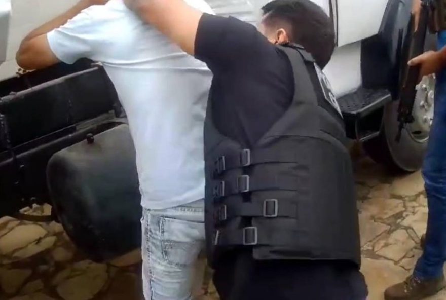 professor-preso-suspeito-de-abusar-sexualmente-de-alunas-na-bahia professor-preso-suspeito-de-abusar-sexualmente-de-alunas-na-bahia