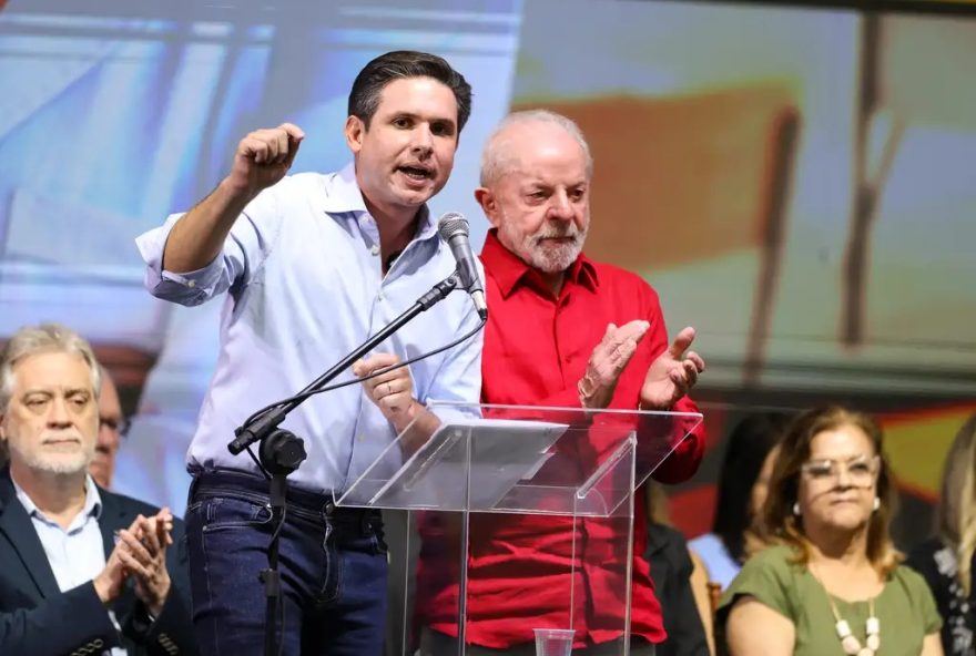 professores-vaiam-deputado-hugo-motta-em-evento-ao-lado-de-lula