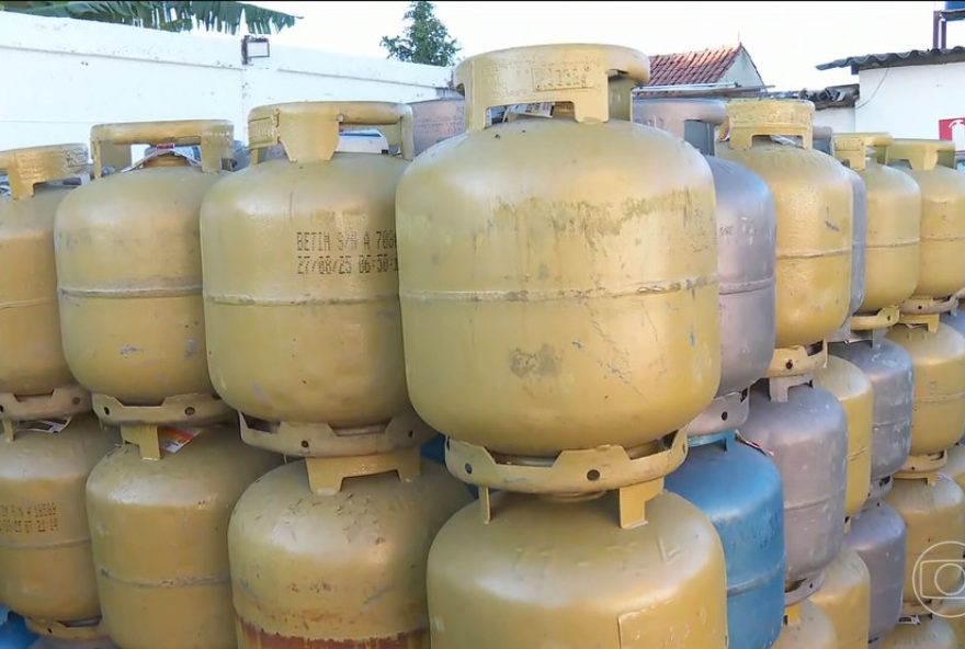 programa-gas-do-povo-do-df3A-mais-de-134-mil-familias-beneficiadas-com-botijoes-gratuitos-saiba-como-funciona-e-quem-tem-direito