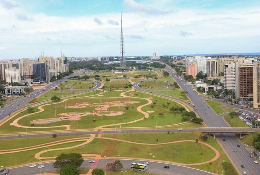 programacao-completa-dos-65-anos-de-brasilia3A-shows2C-atracoes-e-muito-mais