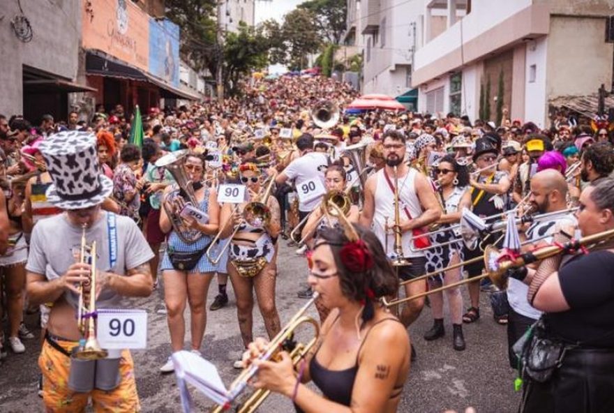 programacao-completa-dos-desfiles-dos-blocos-no-pre-carnaval-de-bh3B-confira