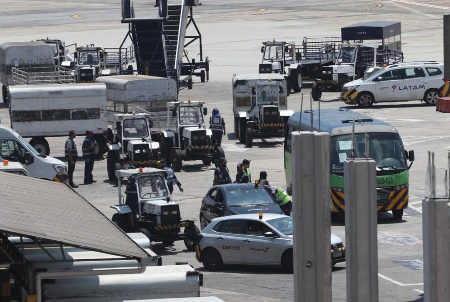 proibicao-de-marcha-a-re-no-aeroporto-de-congonhas-da-aena3A-medidas-insuficientes-para-seguranca-dos-trabalhadores