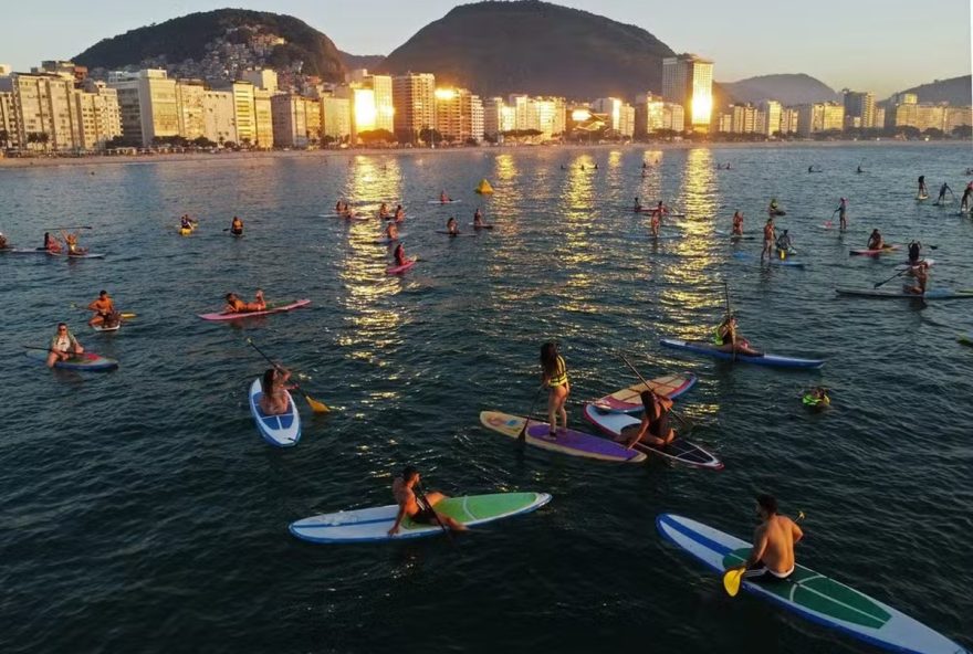 proibicao-temporaria-do-stand-up-paddle3A-prefeitura-do-rio-adota-medida-preventiva-apos-incidente-de-resgate-no-mar