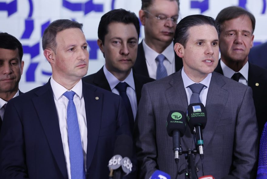 proibida-devido-ao-seu-conteudo proibida-devido-ao-seu-conteudo