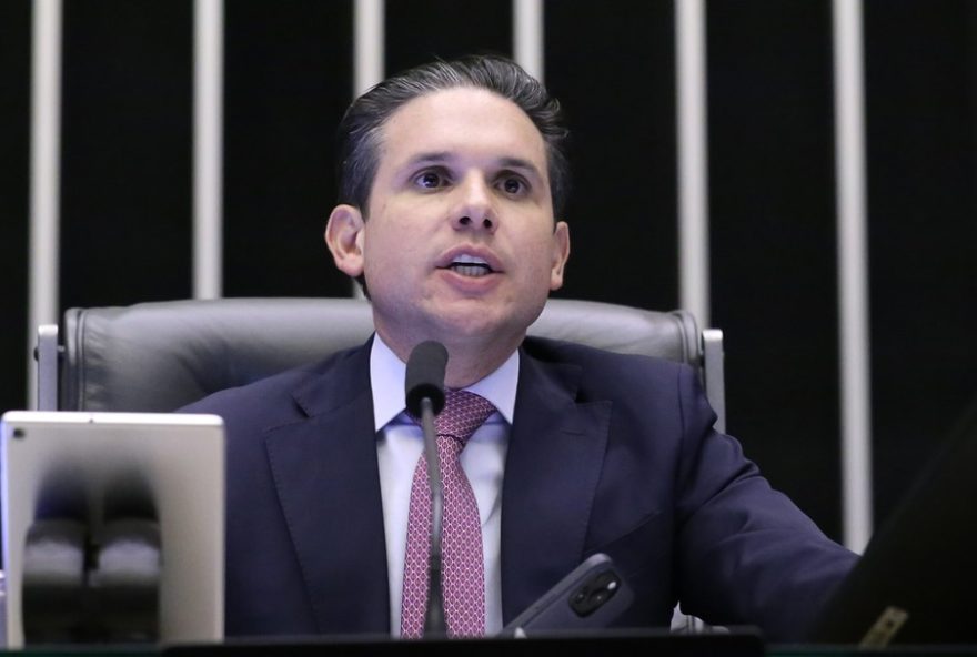 projeto-antifaccoes-e-adiado-para-ampliar-debate2C-afirma-motta3A-sem-trofeus-para-lula-ou-derrite