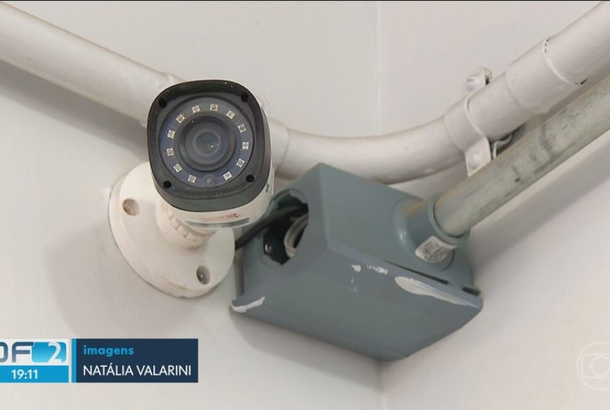 projeto-de-instalacao-de-cameras-em-escolas-do-df-gera-polemica-entre-seguranca-e-vigilancia3A-opinioes-divididas projeto-de-instalacao-de-cameras-em-escolas-do-df-gera-polemica-entre-seguranca-e-vigilancia3A-opinioes-divididas