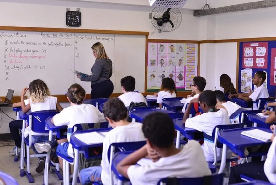 projeto-de-lei-garante-meia-entrada-para-professores-em-bh3A-entenda-os-detalhes-e-proximos-passos