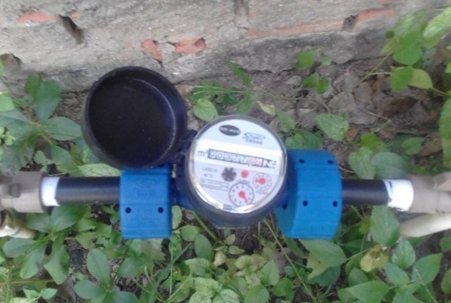 projeto-de-lei-proibe-instalacao-de-hidrometros-nas-calcadas-no-rio-de-janeiro