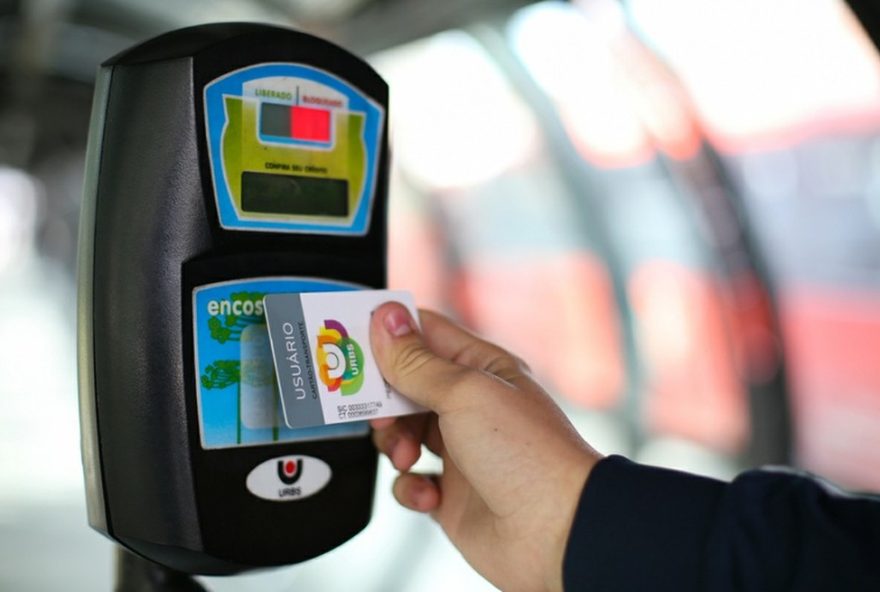 projeto-de-lei-propoe-fim-do-prazo-de-validade-dos-creditos-nos-cartoes-transporte-em-curitiba3A-impactos-e-tramitacao