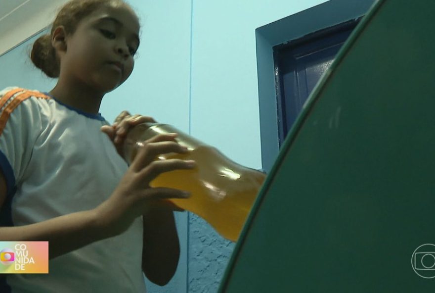 projeto-educacional-em-escola-de-nova-iguacu-ensina-a-descartar-corretamente-oleo-de-cozinha3A-impacto-ambiental-positivo-e-conscientizacao-familiar projeto-educacional-em-escola-de-nova-iguacu-ensina-a-descartar-corretamente-oleo-de-cozinha3A-impacto-ambiental-positivo-e-conscientizacao-familiar