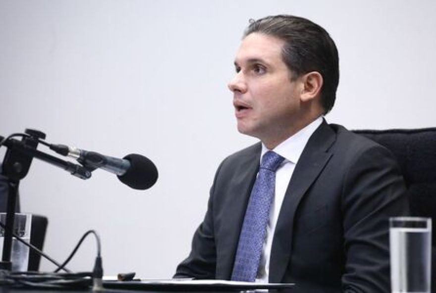 proposta-que-acaba-com-jornada-de-trabalho-6×1-vai-para-a-ccj proposta-que-acaba-com-jornada-de-trabalho-6x1-vai-para-a-ccj