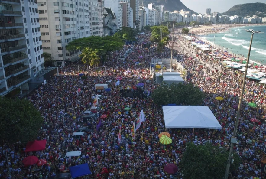 proteste-in-brasilien-gegen-amnestie-plane-fur-bolsonaro