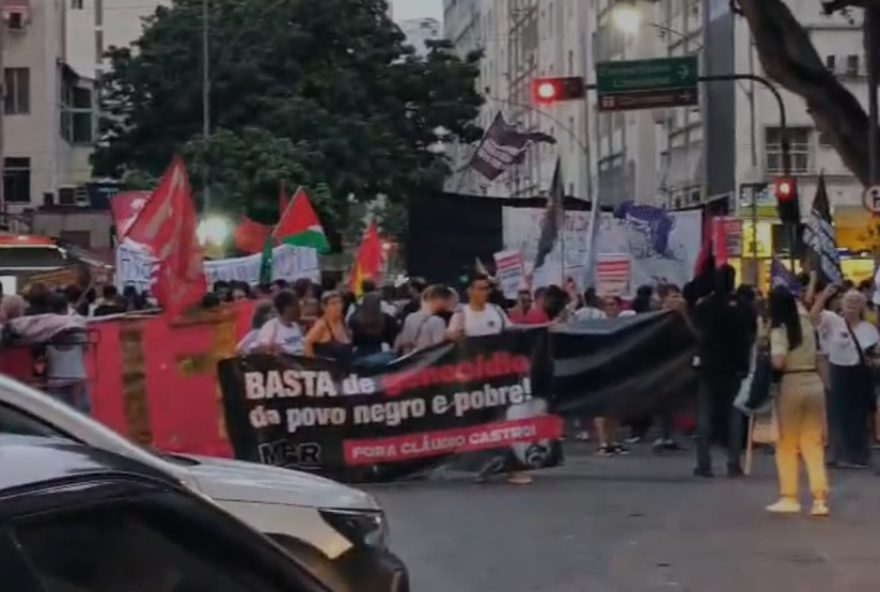 protesto-contra-atuacao-do-governador-gera-mobilizacao-no-rio protesto-contra-atuacao-do-governador-gera-mobilizacao-no-rio