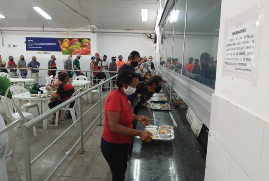 protesto-em-belem-cobra-reabertura-do-restaurante-popular-na-capital protesto-em-belem-cobra-reabertura-do-restaurante-popular-na-capital