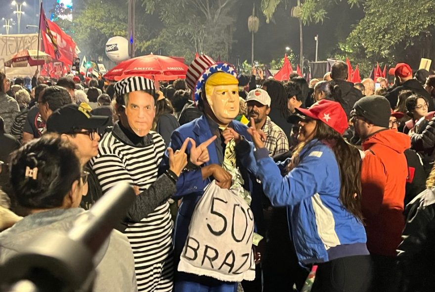 protesto-em-sp-pede-taxacao-dos-super-ricos-e-critica-22tarifaco22-de-trump