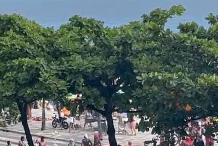 protesto-na-av.-vieira-souto3A-confusao-e-correria-em-ipanema-atinge-desfecho-tumultuado protesto-na-av.-vieira-souto3A-confusao-e-correria-em-ipanema-atinge-desfecho-tumultuado