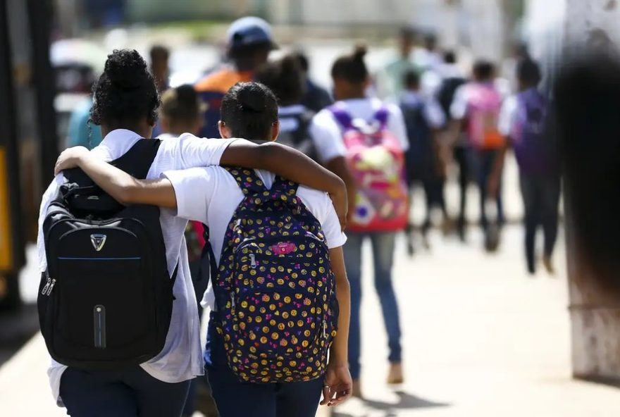 protocolo-antirracista-propoe-medidas-para-prevenir-racismo-em-escolas-do-df3A-lancamento-em-setembro