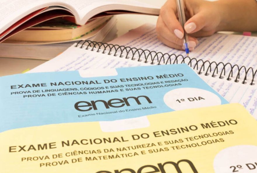 Estudantes que forem fazer o Enem 2023 podem pedir a isenção da taxa de inscrição a partir desta segunda feira, dia 17