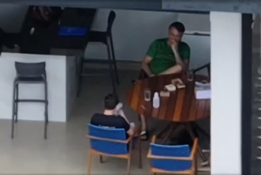 psol-solicita-a-pgr-quebra-de-sigilo-de-nikolas-apos-uso-de-celular-com-bolsonaro