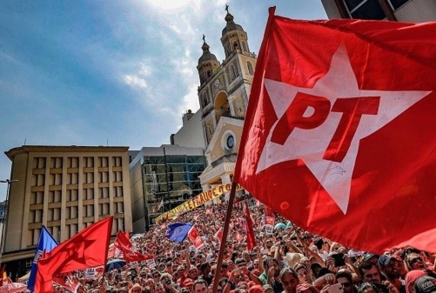 pt-associa-caso-master-a-flavio-e-ao-governo-bolsonaro pt-associa-caso-master-a-flavio-e-ao-governo-bolsonaro