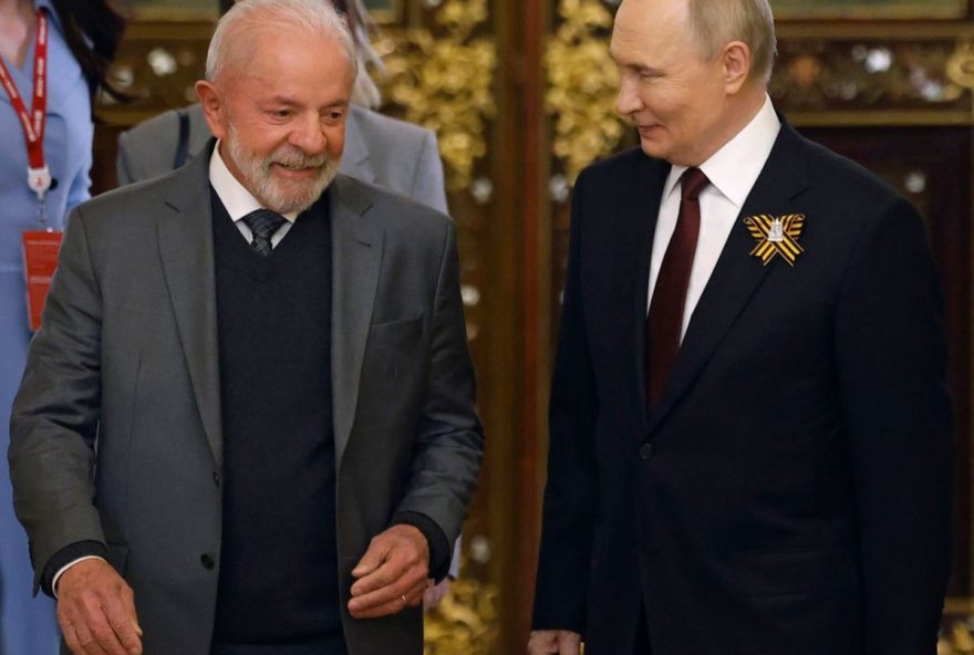 putin-liga-para-lula-e-discute-negociacoes-com-os-eua