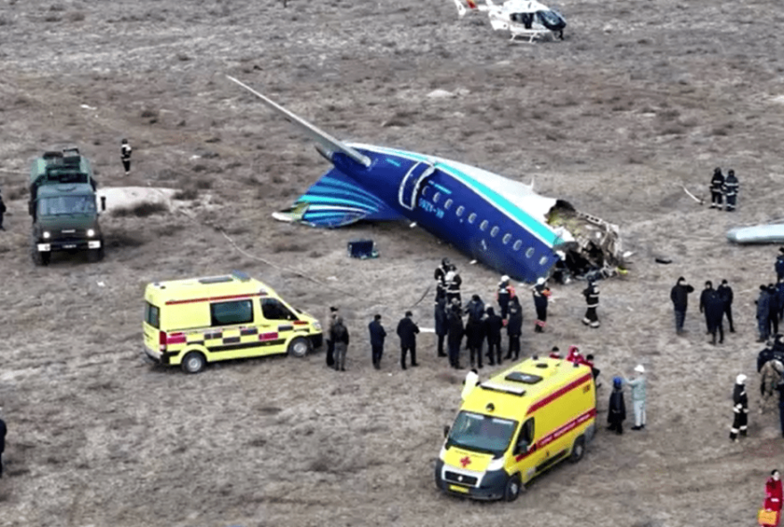 putin-revela-que-misseis-russos-causaram-queda-de-aviao-no-cazaquistao
