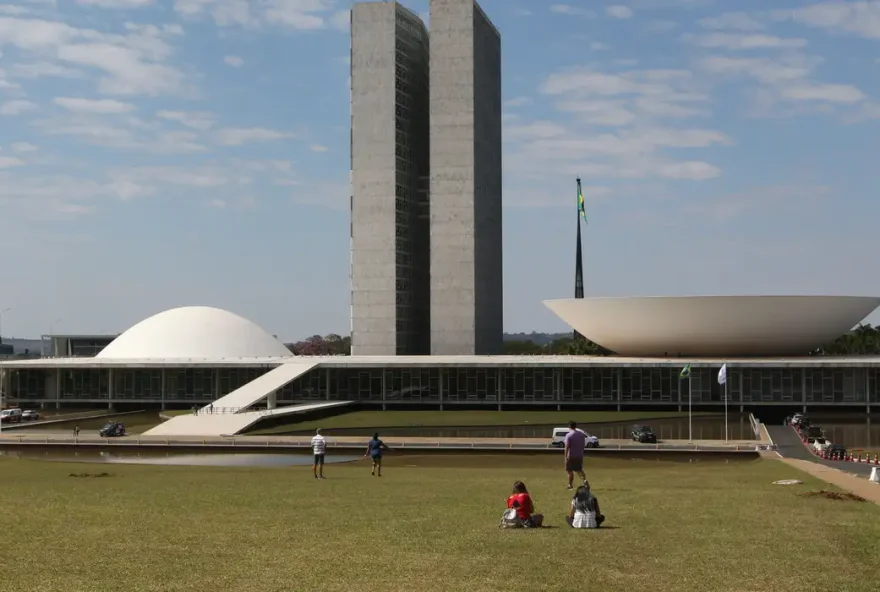 A reforma tributária deverá ser promulgada na próxima quarta-feira ,20, em sessão do Congresso Nacional.
(Foto: Reprodução/ Agência Brasil)