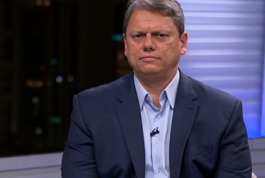 quaest3A-maioria-deseja-governador-reeleito-ou-sucessor-em-3-estados3B-veja-pesquisa