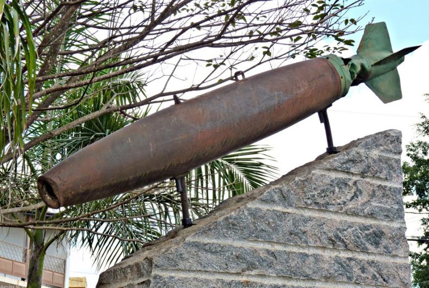 queda-de-bombas-em-formiga3A-o-dia-que-marcou-a-historia-em-minas-gerais