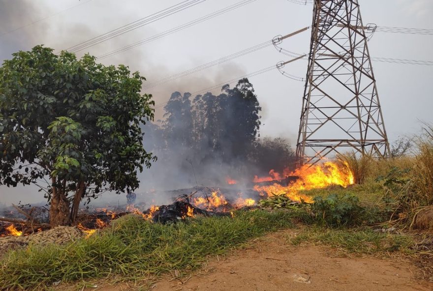 queimadas-deixam-92-mil-clientes-sem-energia-no-norte-de-mg-em-20243A-cemig-alerta-para-prevencao-e-conscientizacao