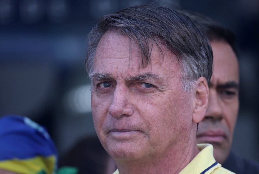 racha-no-bolsonarismo-apos-tarifaco-de-trump-o-assunto-231541
