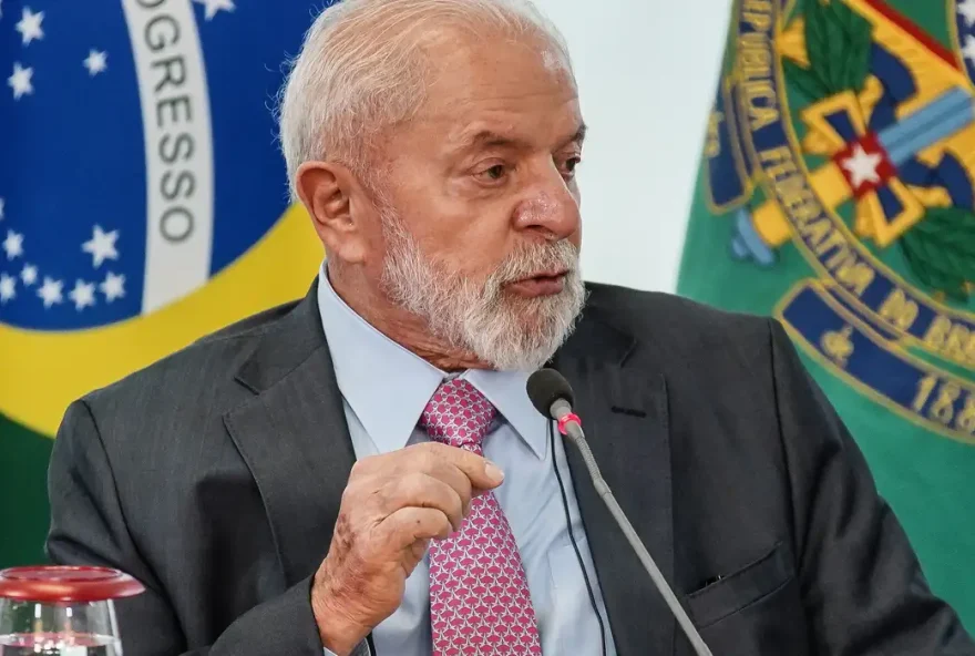 Presidente Lula  embarcou, para Georgetown, capital da Guiana, onde participa do encerramento da 46ª Caricom                               (Foto: Agência Brasil)