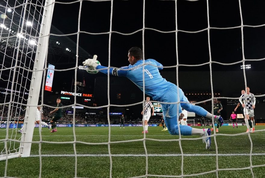 rafael-cabral-avalia-1o-ano-na-mls-e-revela-planos-de-jogar-ate-os-40-anos rafael-cabral-avalia-1o-ano-na-mls-e-revela-planos-de-jogar-ate-os-40-anos