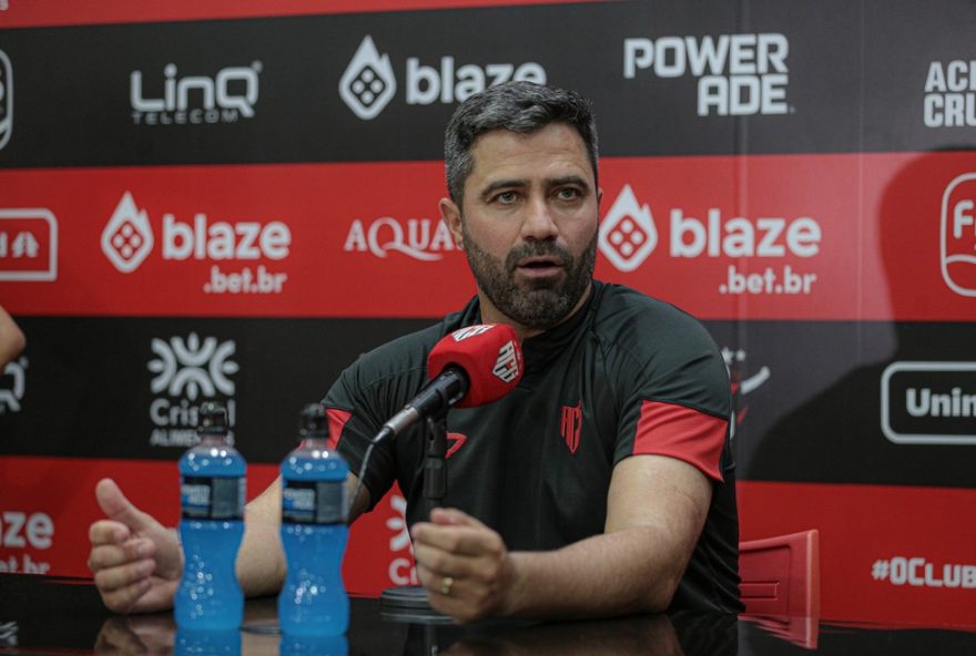 rafael-lacerda-se-desculpa-com-torcida-apos-empate3A-22pior-atuacao-desde-que-cheguei22 rafael-lacerda-se-desculpa-com-torcida-apos-empate3A-22pior-atuacao-desde-que-cheguei22