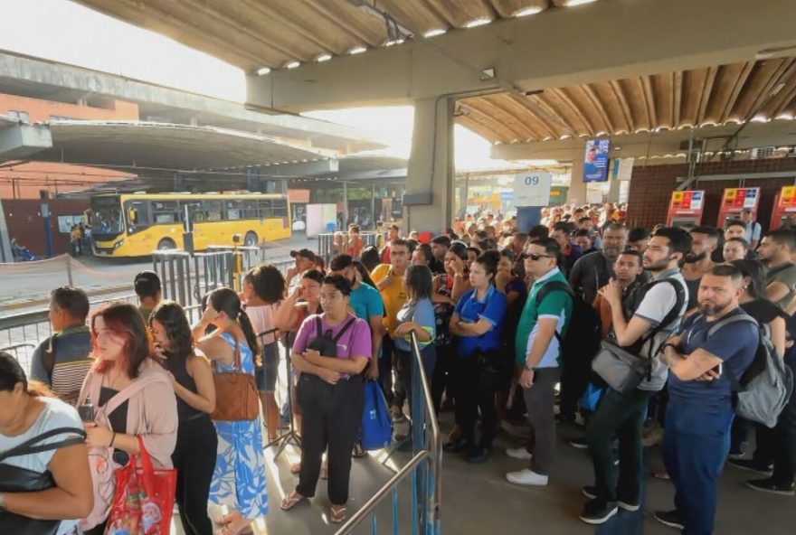 ramal-camaragibe-do-metro-do-recife-segue-parado-e-sem-previsao-de-reabertura2C-lotando-terminais-de-onibus-no-grande-recife ramal-camaragibe-do-metro-do-recife-segue-parado-e-sem-previsao-de-reabertura2C-lotando-terminais-de-onibus-no-grande-recife