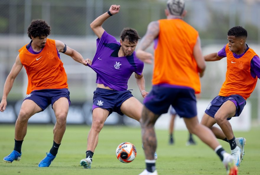ramon-diaz-define-equipe-titular-do-corinthians-para-estreia-no-paulistao