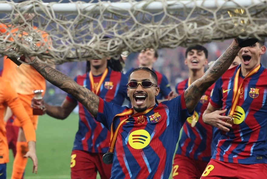 raphinha-brilha-na-supercopa-da-espanha3A-barcelona-vence-real-madrid-por-3-a-2 raphinha-brilha-na-supercopa-da-espanha3A-barcelona-vence-real-madrid-por-3-a-2