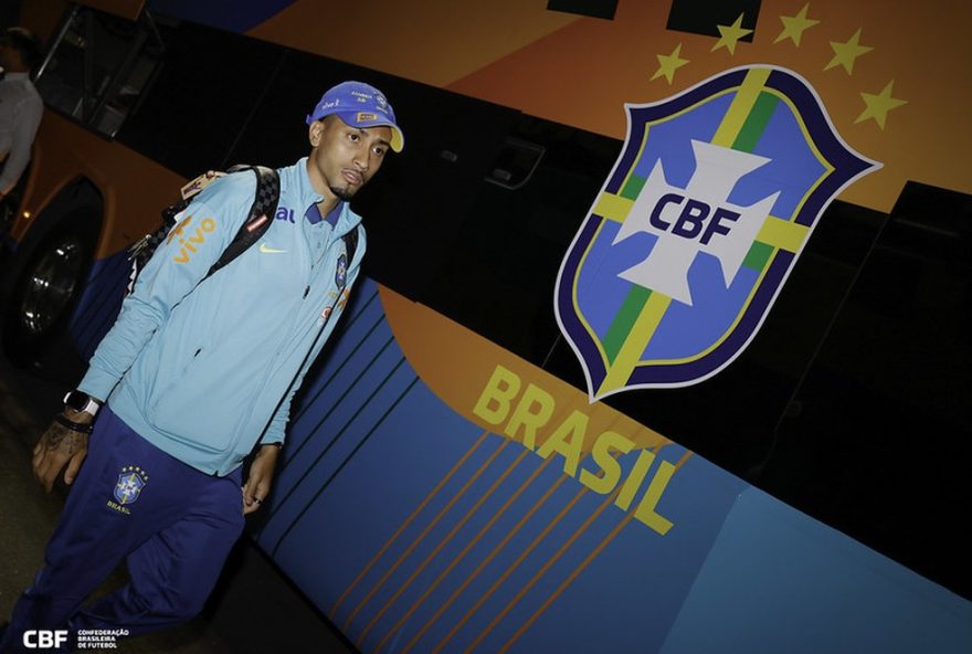 raphinha2C-destaque-da-selecao2C-volta-para-jogo-decisivo-contra-o-paraguai
