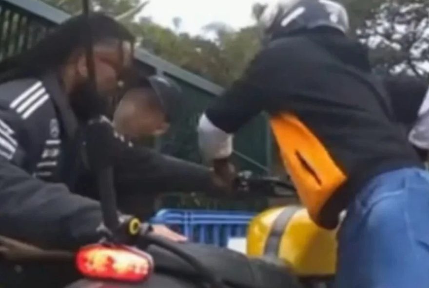 rapper-rael-e-vitima-de-assalto-em-estacionamento-de-sp3A-nao-reaja rapper-rael-e-vitima-de-assalto-em-estacionamento-de-sp3A-nao-reaja